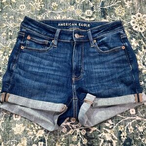 American Eagle  Next Level High-Waisted Denim Short Short (Size 4)